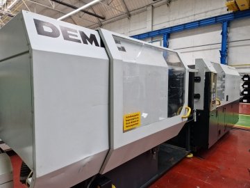 DEMAG 330